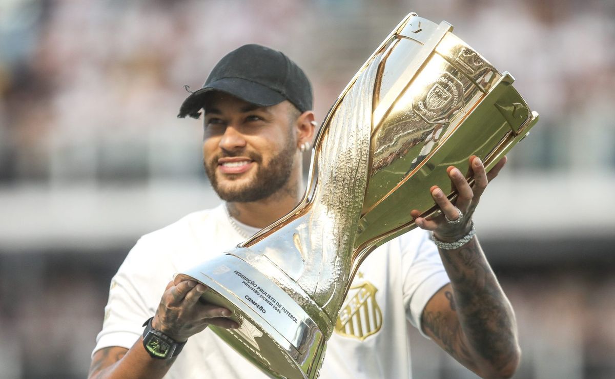 Neymar abriu mão de R$ 58.649.500 para fechar com o Santos