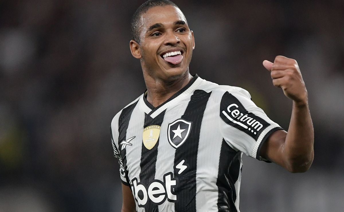 Botafogo amplia freguesia do Fluminense e engata sete vitórias seguidas