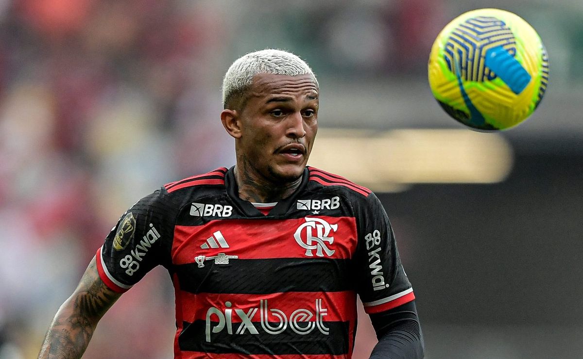 Zenit-RUS faz contato e prepara oferta de R$ 183 milhões ao Flamengo pela contratação de Wesley