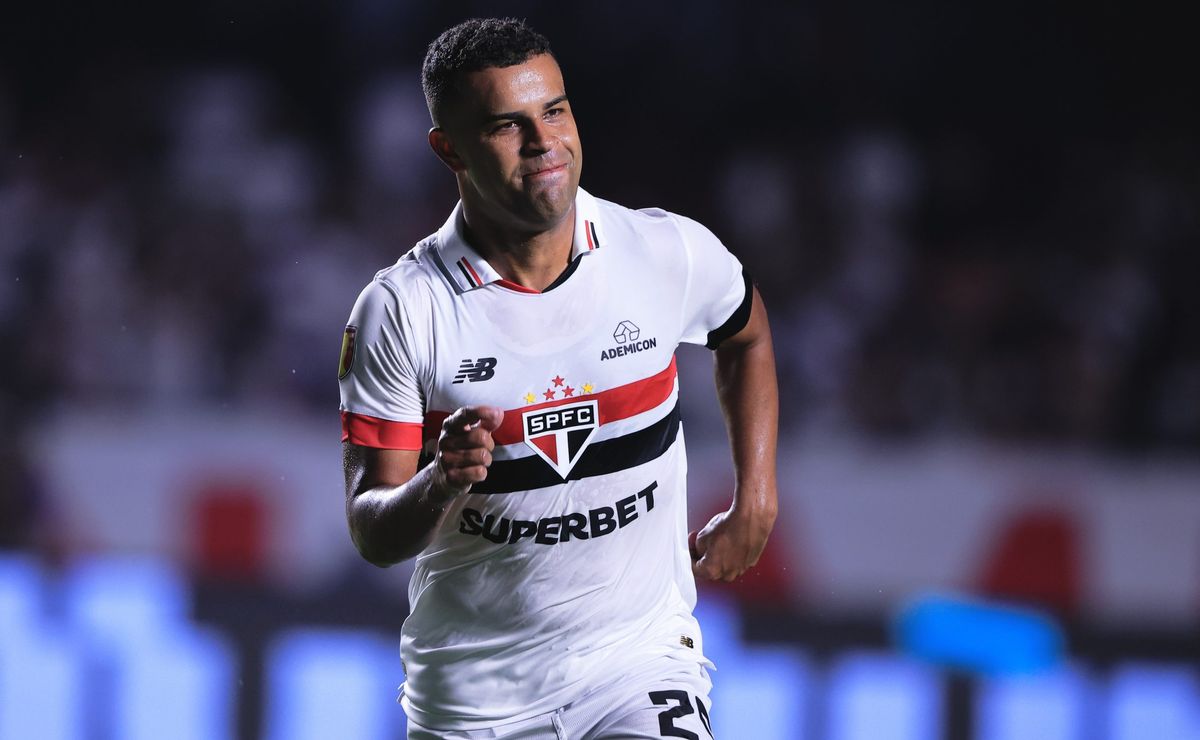 Dorival Júnior estuda convocação de Alisson, do São Paulo, para Seleção Brasileira em março