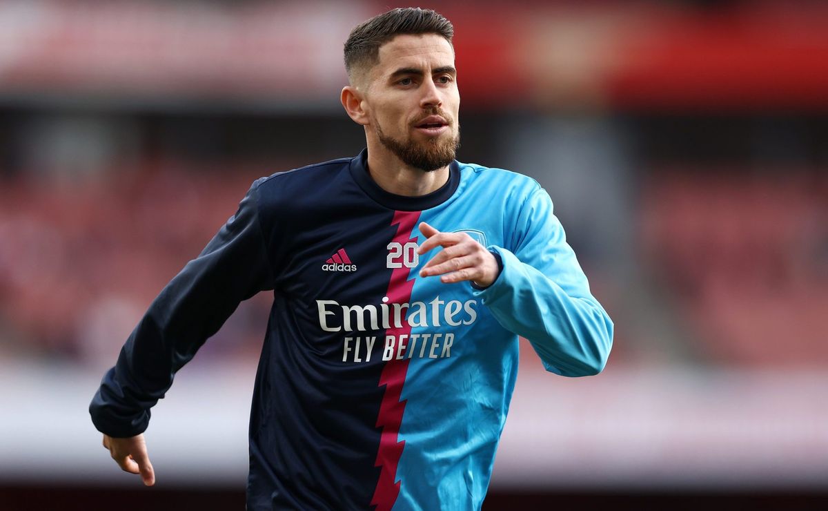 Flamengo acerta os últimos detalhes com Jorginho e aguarda resposta do Arsenal