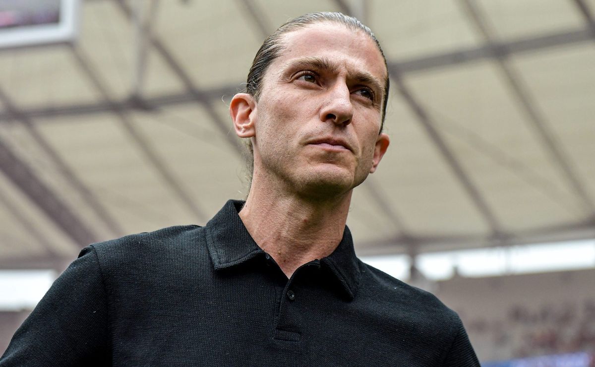 Filipe Luís revela Danilo pronto para Flamengo X Botafogo e explica trunfo do reforço: “Vamos precisar…”