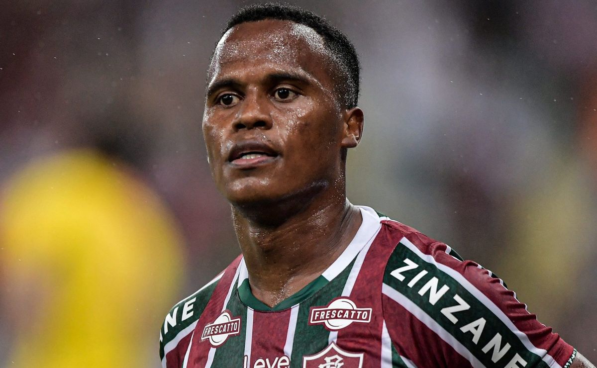 Jornalista coloca Jhon Arias na mira de clube espanhol e preocupa o Fluminense