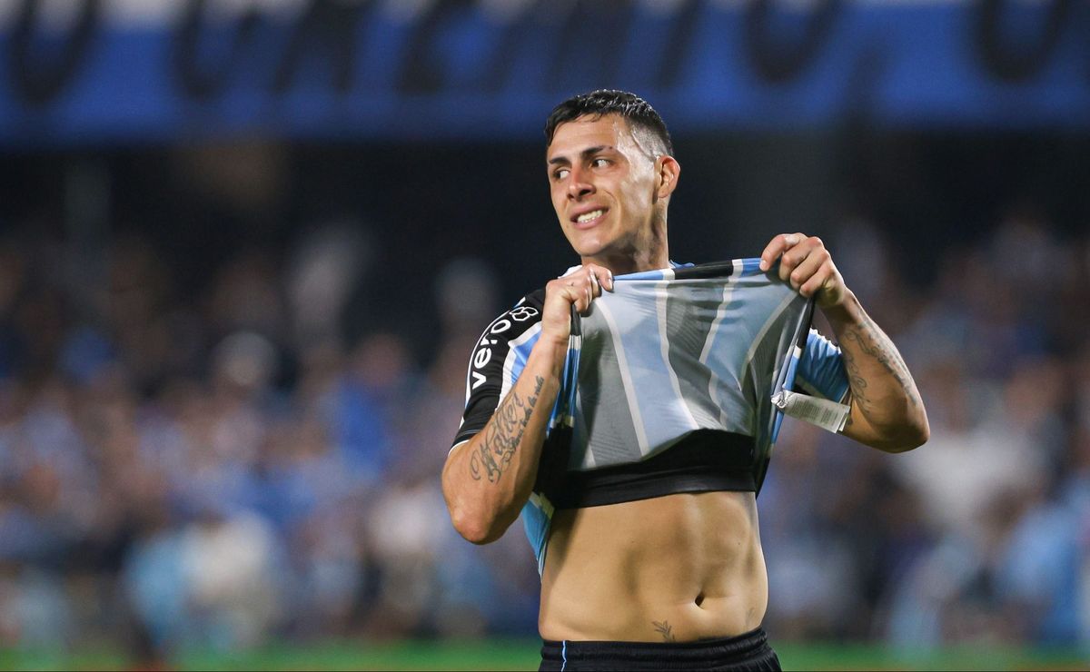 Titular com Quinteros, Pavón recebe sondagem de clube argentino e pode deixar o Grêmio