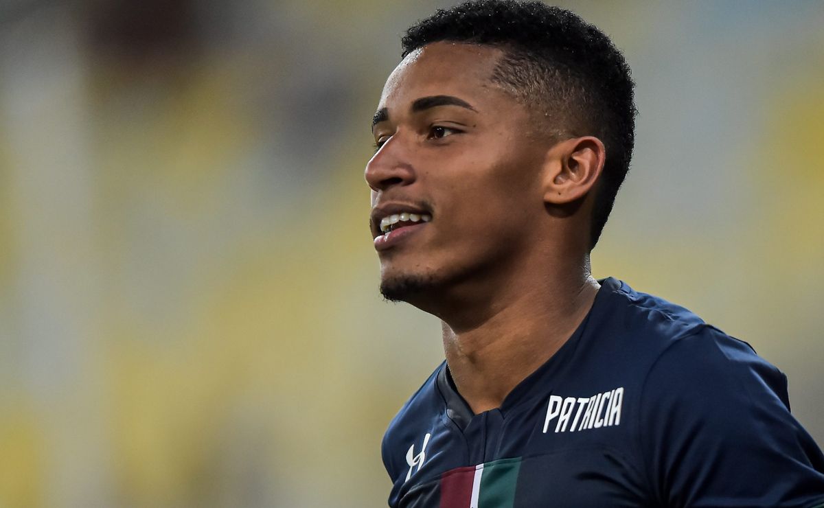 Marcos Paulo lamenta saída do Fluminense e sonha em regressar ao clube: “Voltar para casa”