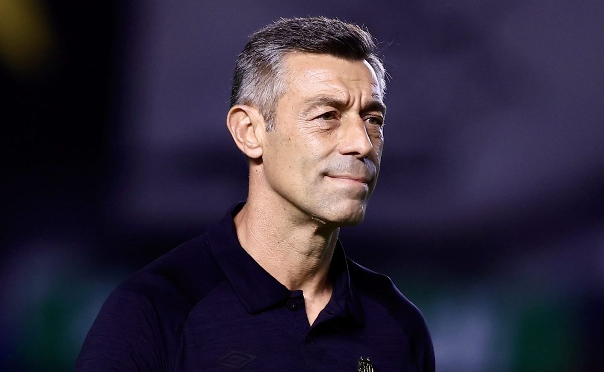 Pedro Caixinha elogia São Paulo após Santos vencer o time de Zubeldía: “Vinha de três vitórias”