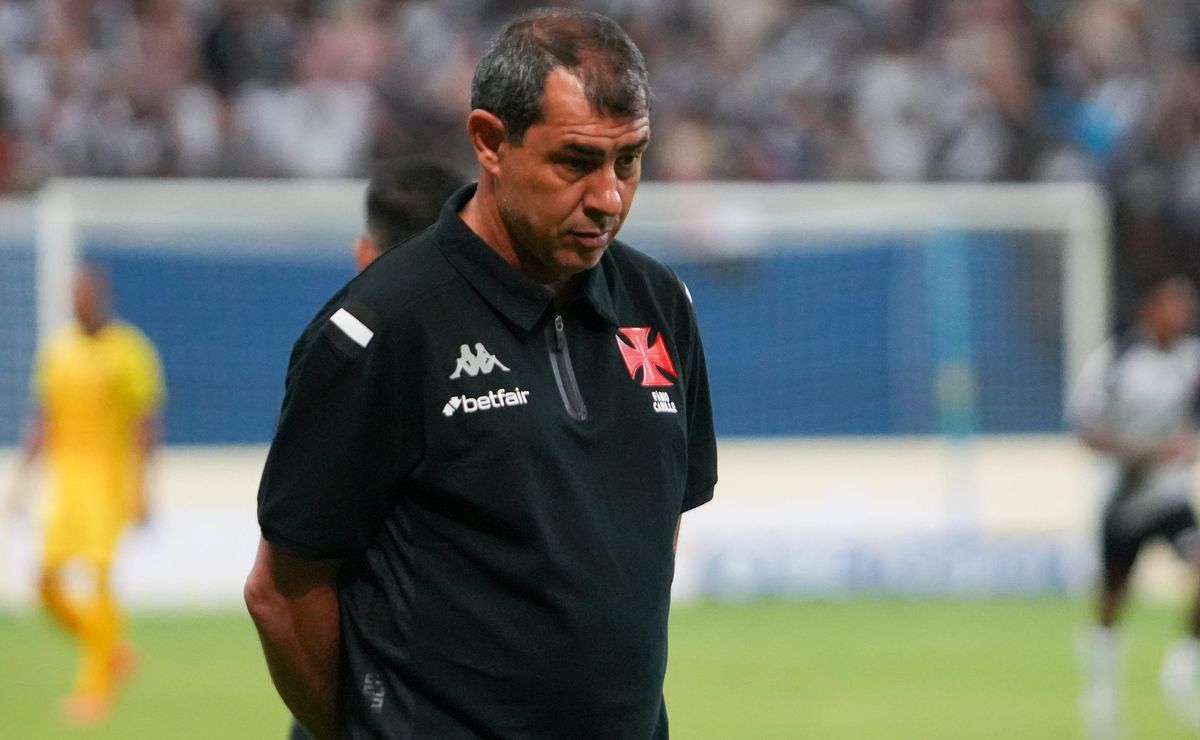 Carille se pronuncia sobre a dupla do Vasco para a temporada: ‘São jogadores qualificados’