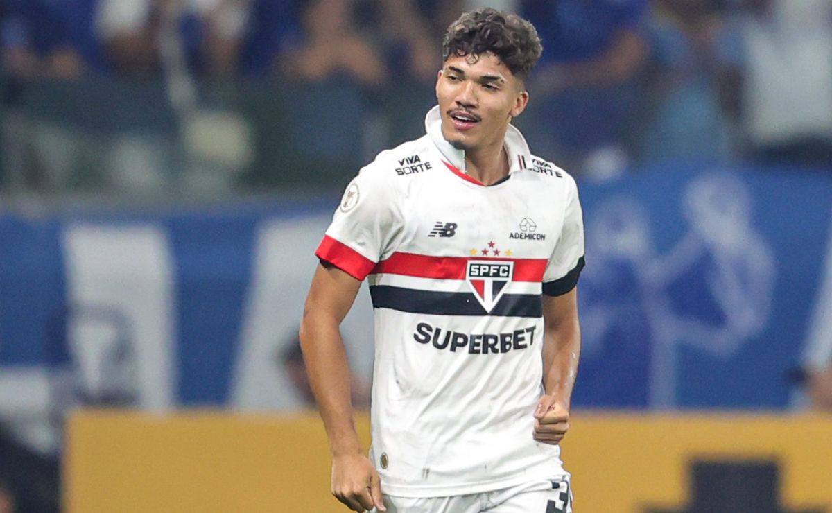 Craque Neto analisa a venda de William Gomes: ‘São Paulo está quebrado e não tem dinheiro’