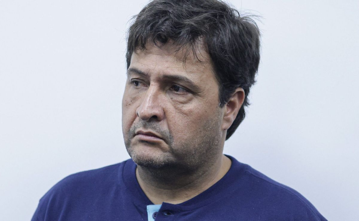 Alberto Guerra não consegue fechar com Matheus Magalhães e goleiro vai para o Ajax