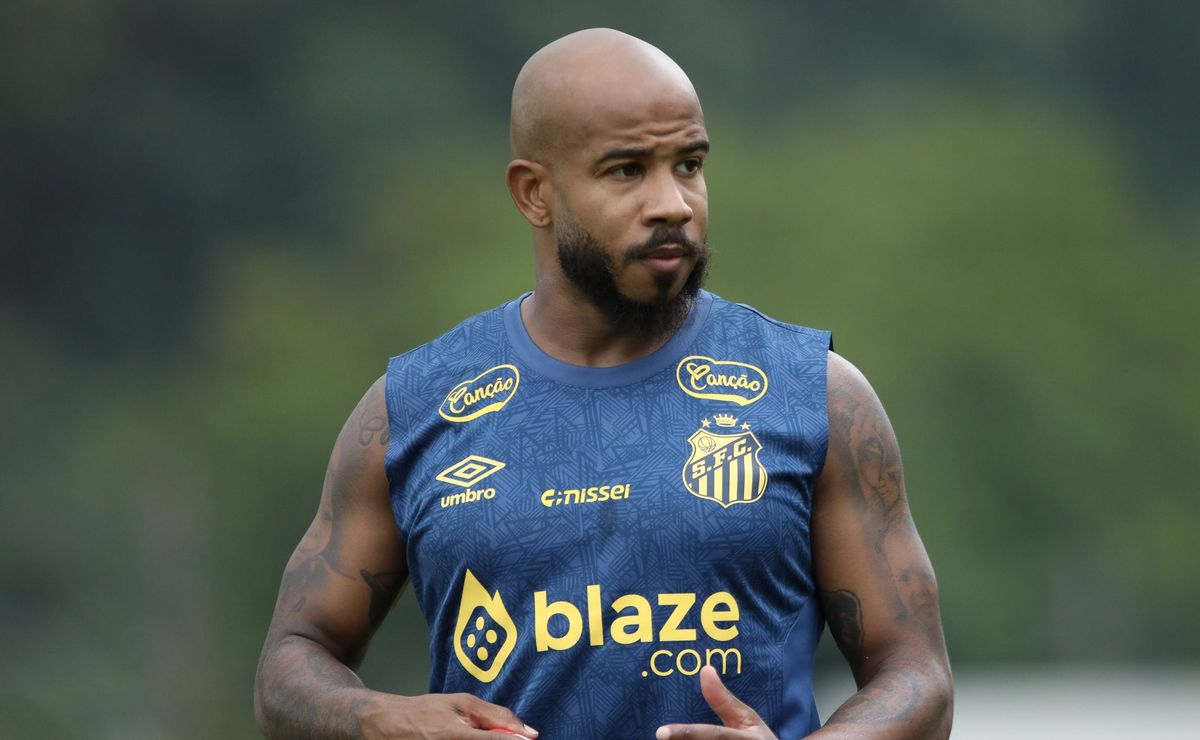 R$ 7.800.000: saída de Patrick gera reviravolta no futebol do Santos; Entenda situação
