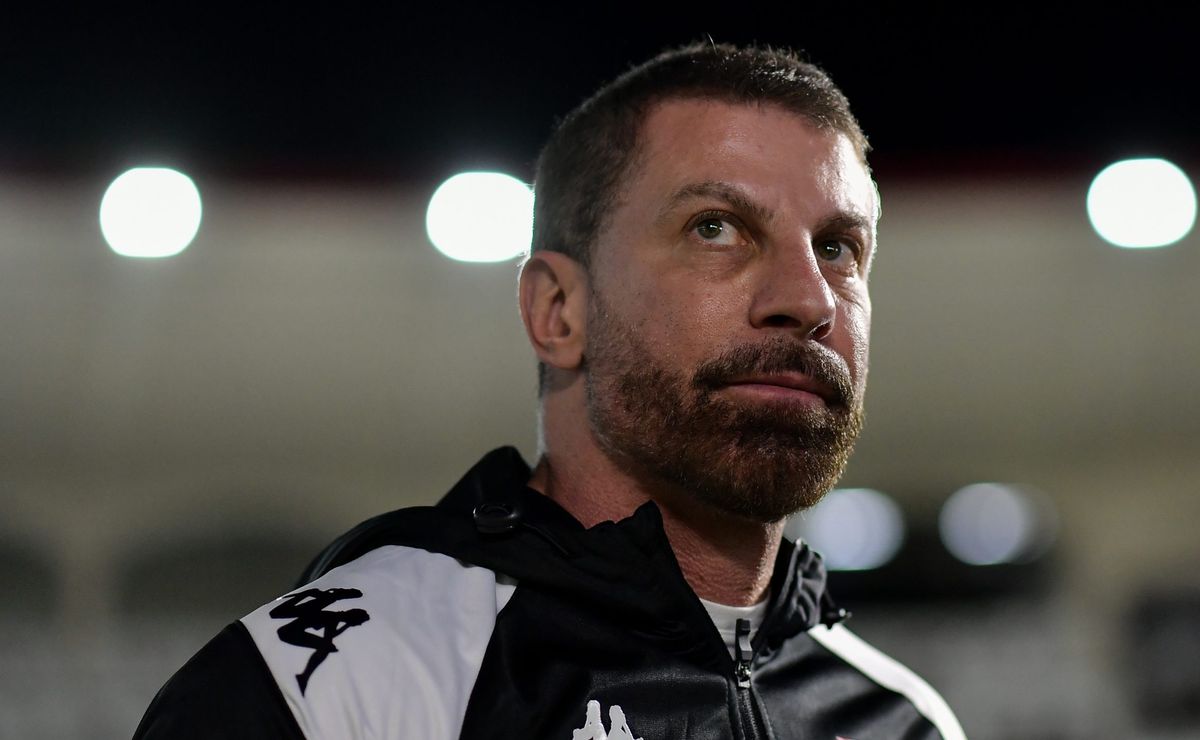 Vasco perde para o Fluminense e resultado expõe dificuldades no ataque