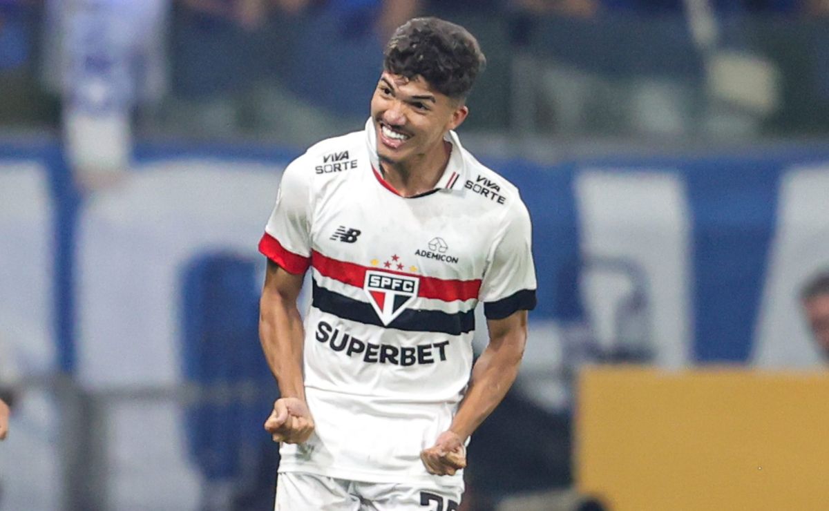 William Gomes chama atenção no Porto e São Paulo fica de olho após estreia do atacante