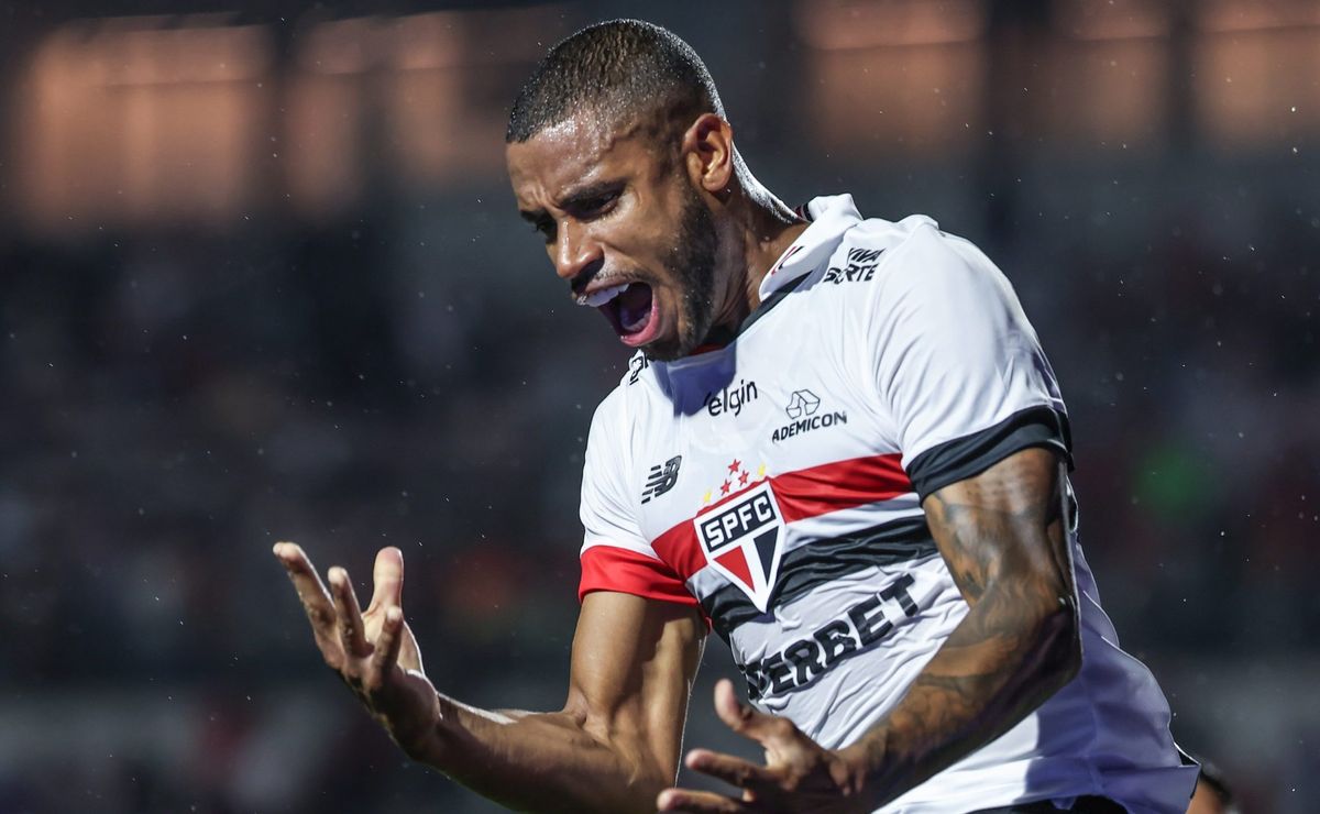 André Silva garante foco total em busca de vaga no time titular do São Paulo