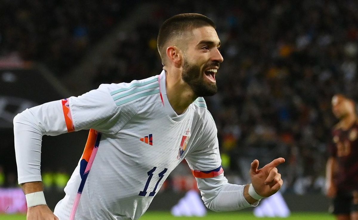 Yannick Carrasco é oferecido ao Santos após ter nome levado ao Flamengo