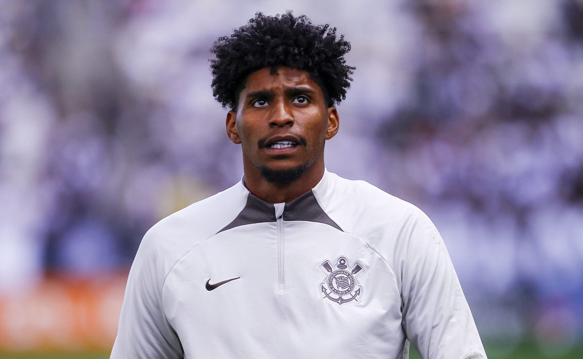 Craque Neto crava convocação de Hugo Souza para Seleção Brasileira como obrigação de Dorival: “Injustiça”