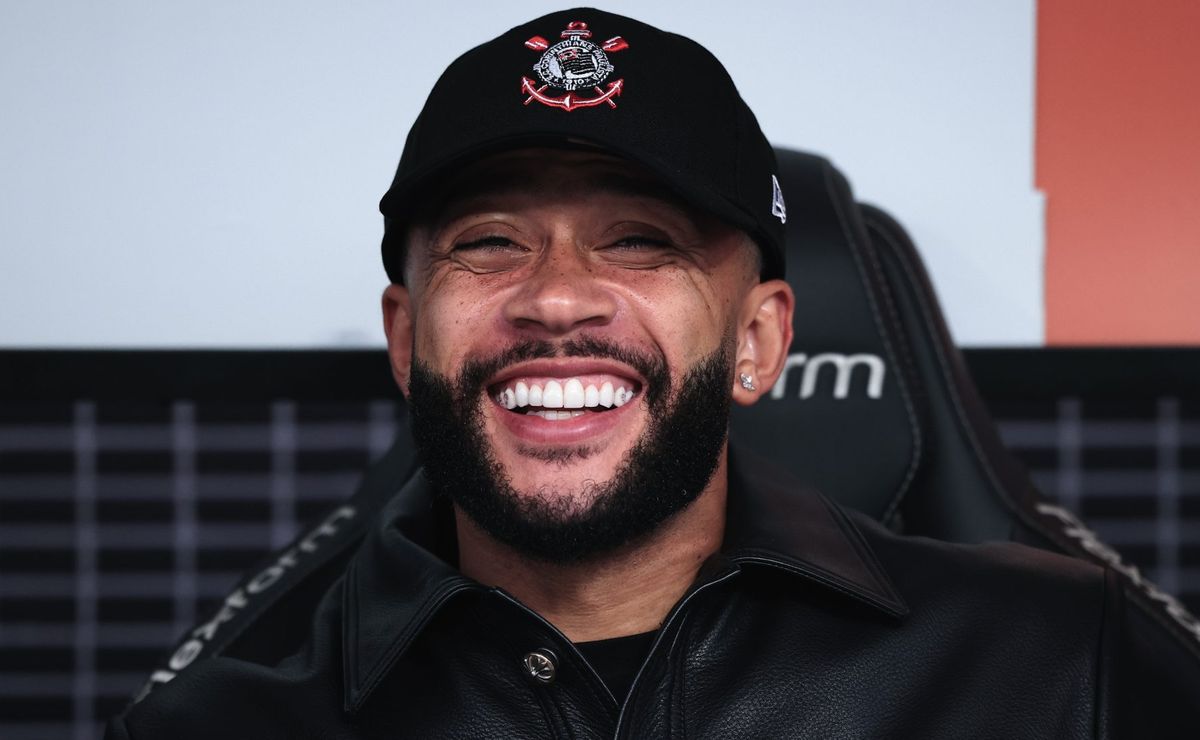 Memphis Depay, novo camisa 10, quer continuar no Corinthians após o fim do contrato: “Eu gostaria”