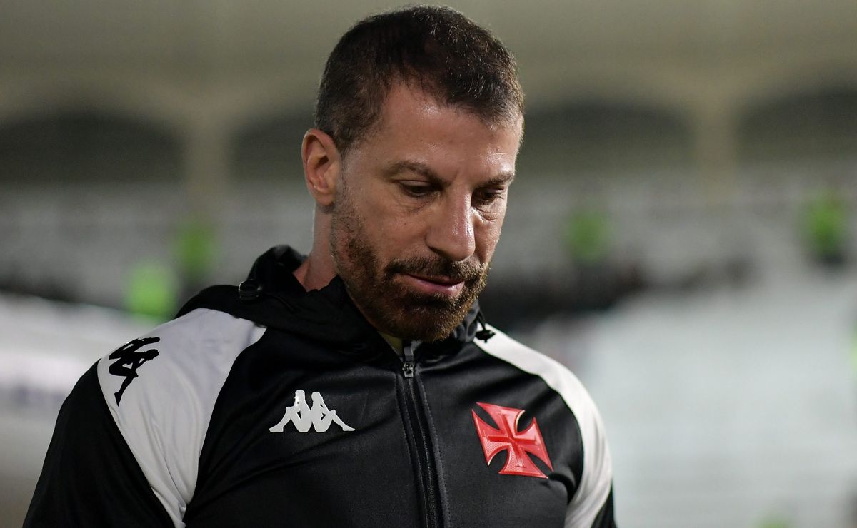 Pedrinho, explica negociações frustradas do Vasco por Bruma e Brian Rodríguez