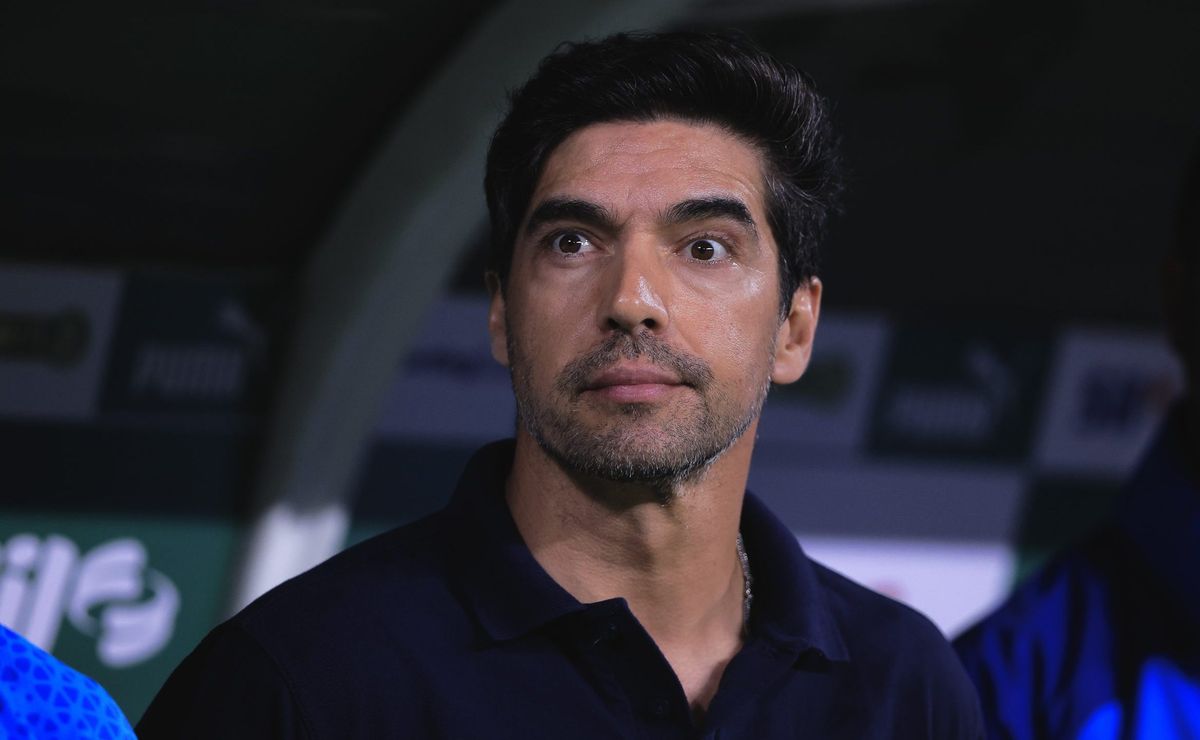 Rony perde mais um interessado por alto custo e Palmeiras fica sem saída sobre centroavante