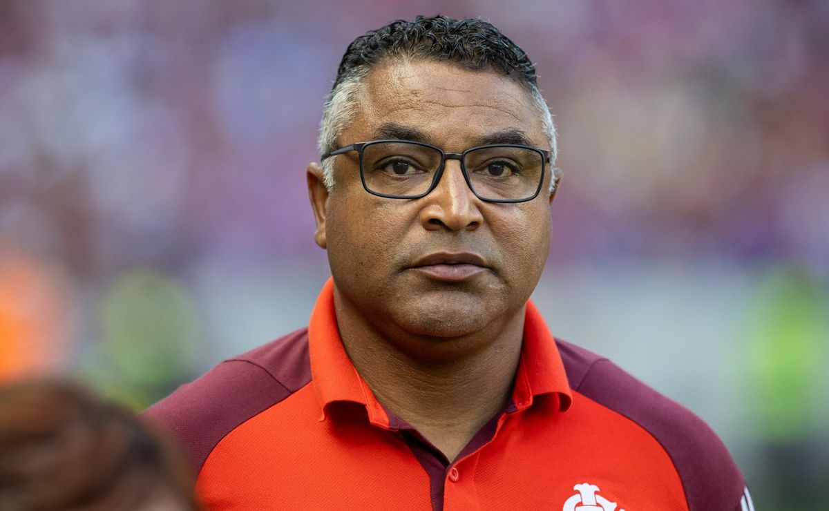 Torcedores do Internacional criticam arbitragem após polêmica: “Má vontade ou safadeza?”