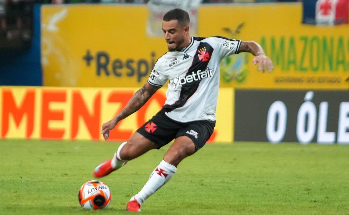 Coutinho pode reforçar o Vasco no clássico contra o Flamengo pelo Carioca