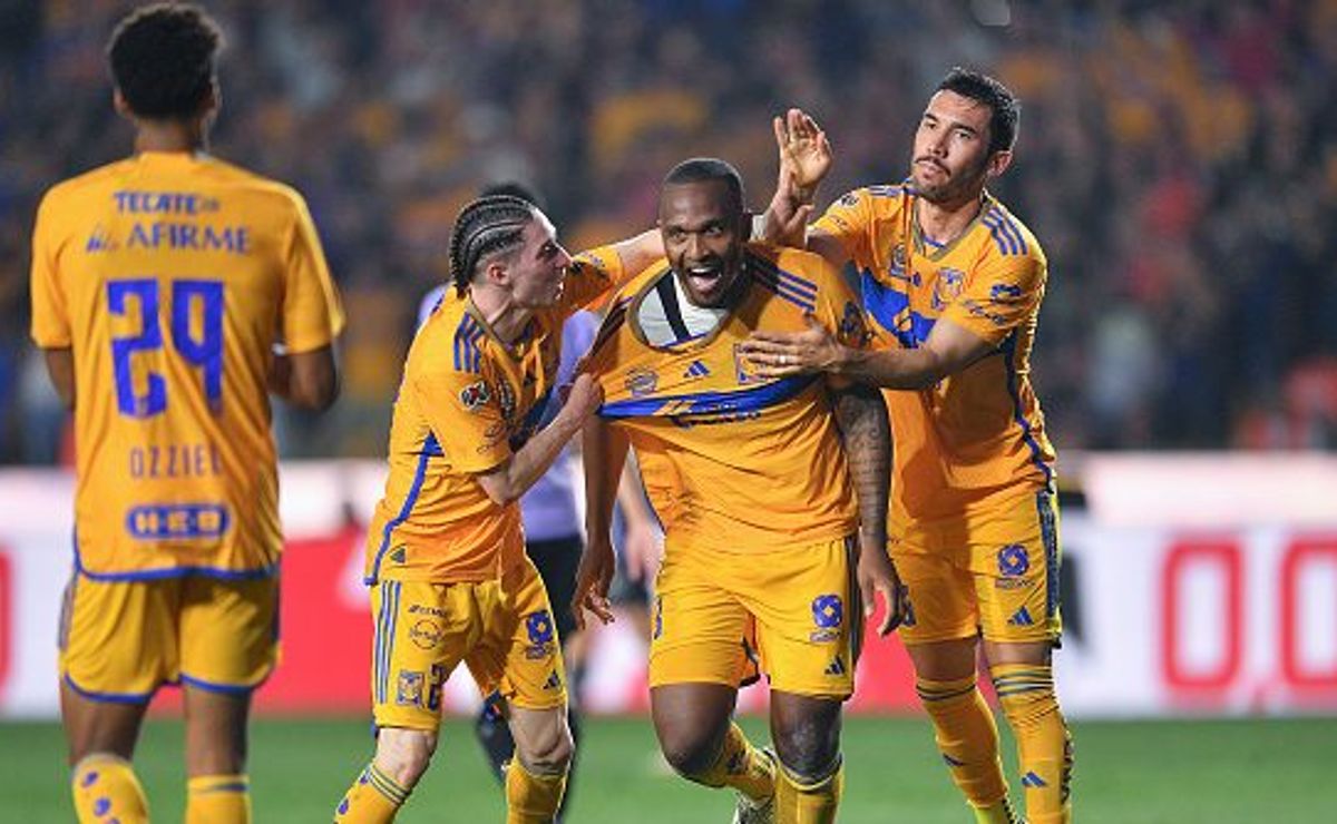 Internacional mira zagueiro destaque no futebol mexicano e pode oferecer salário milionário