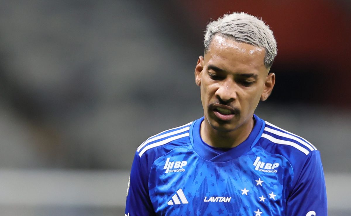 Matheus Pereira confirma que gostaria de sair do Cruzeiro em dezembro após falar com Alexandre Mattos