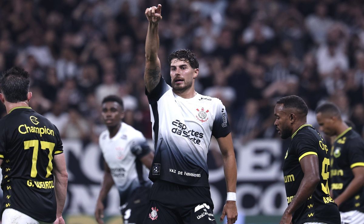 Saída de Pedro Raul do Corinthians é decretada pela Fiel torcida após jogo com São Bernardo