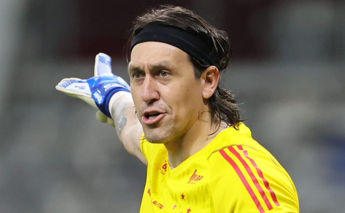 Cássio responde às vaias da torcida do Cruzeiro: “Estão no direito de achar que errei”