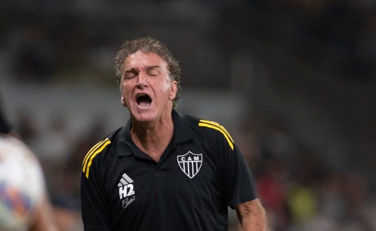 Santos confirma +1 contratação após ‘não’ de Cuca e Benjamín Rollheiser vai assinar por 4 anos