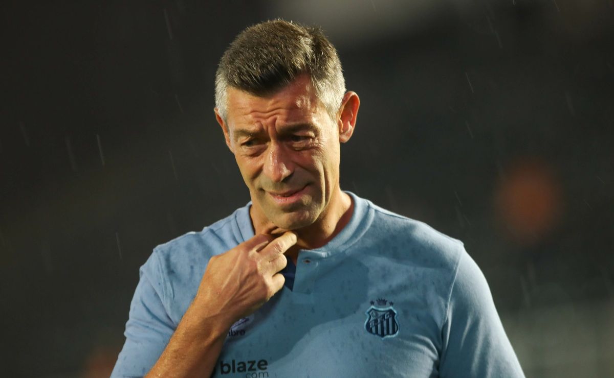 Pedro Caixinha recebe notícia desagradável próximo de clássico contra Corinthians