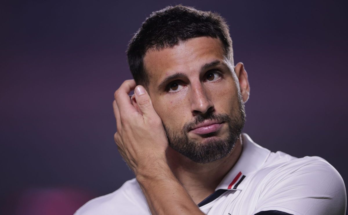 Calleri fica indignado com empate do São Paulo e expõe culpas no elenco: “Não tem…”