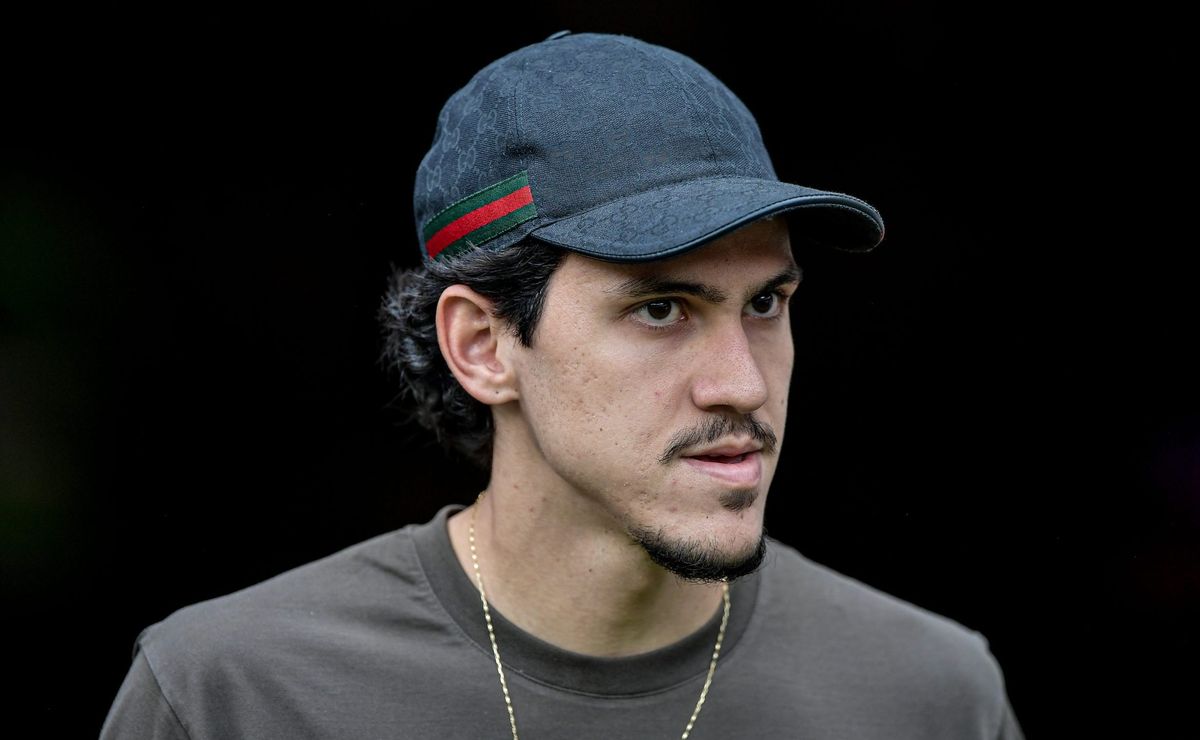 Futuro de Pedro tem definição nos bastidores do Flamengo e jogador deve retornar em março