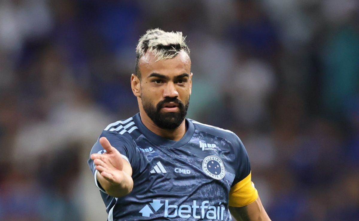 Fabrício Bruno critica Felipe Fernandes após Cruzeiro x Atlético-MG: “Nunca vai chegar no alto nível”