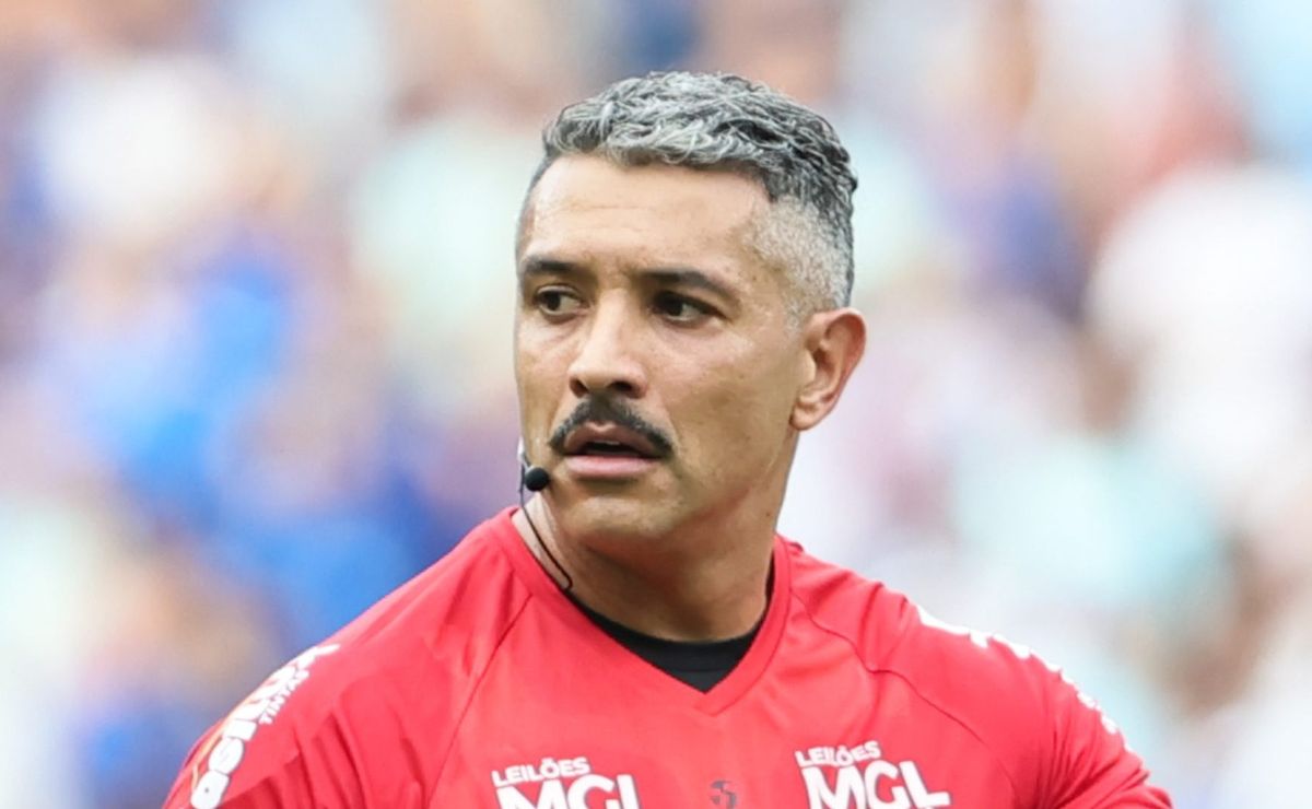 FMF toma decisão sobre áudio do VAR no clássico após pedido do Cruzeiro e marca reunião