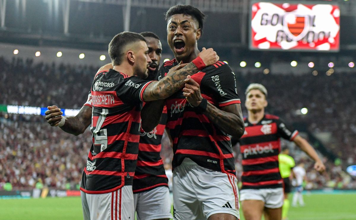 Flamengo se destaca no Carioca e segue firme na briga pelo título com apoio da torcida