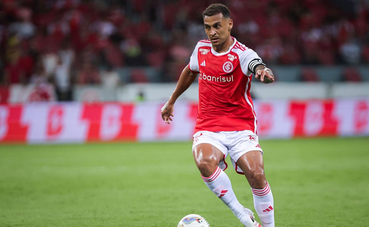 Alan Patrick participa de 5 dos 11 gols do Internacional e tem melhor início de ano