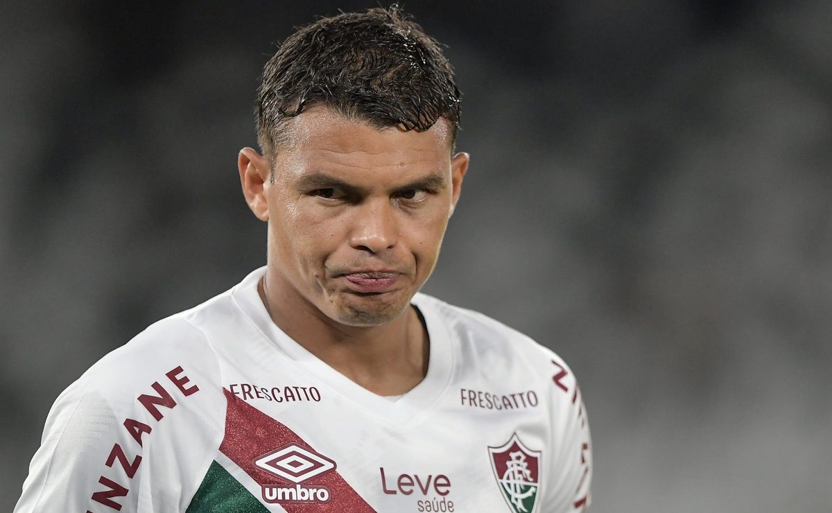 Thiago Silva é dúvida no Fluminense após sentir dores no calcanhar e pode desfalcar a equipe