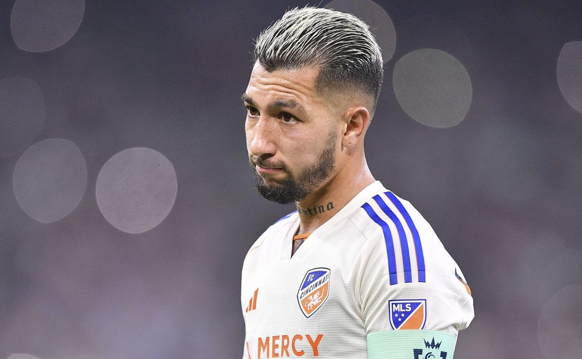 Luciano Acosta fechado com Fabinho Soldado no Corinthians não vai acontecer após oferta do FC Dallas