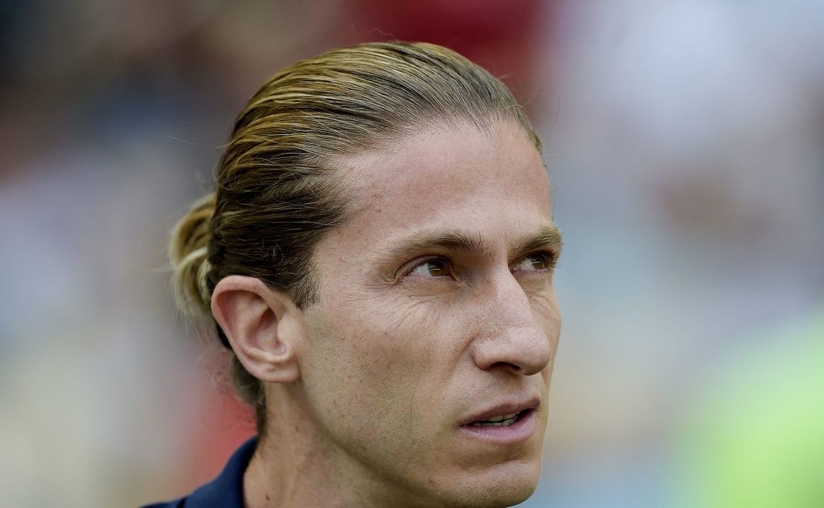 Filipe Luís poupa Bruno Henrique e Juninho vai ser titular em Flamengo x Botafogo