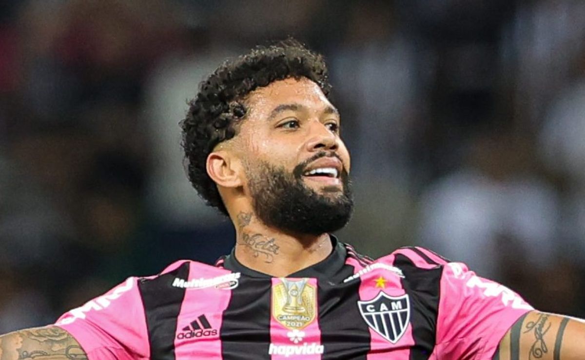 Fluminense aceita contraproposta do Atlético-MG e negocia últimos detalhes da contratação de Otávio