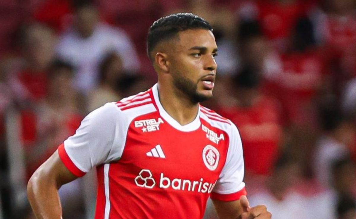 Boa atuação e reta final do mercado devem segurar Wanderson no Internacional