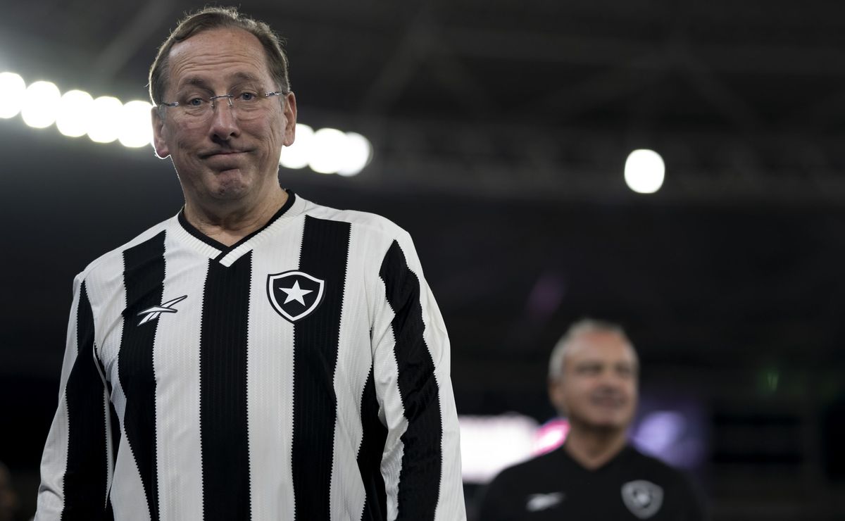 Botafogo atrasa novo pagamento ao América-MG e John Textor é sincero sobre situação financeira