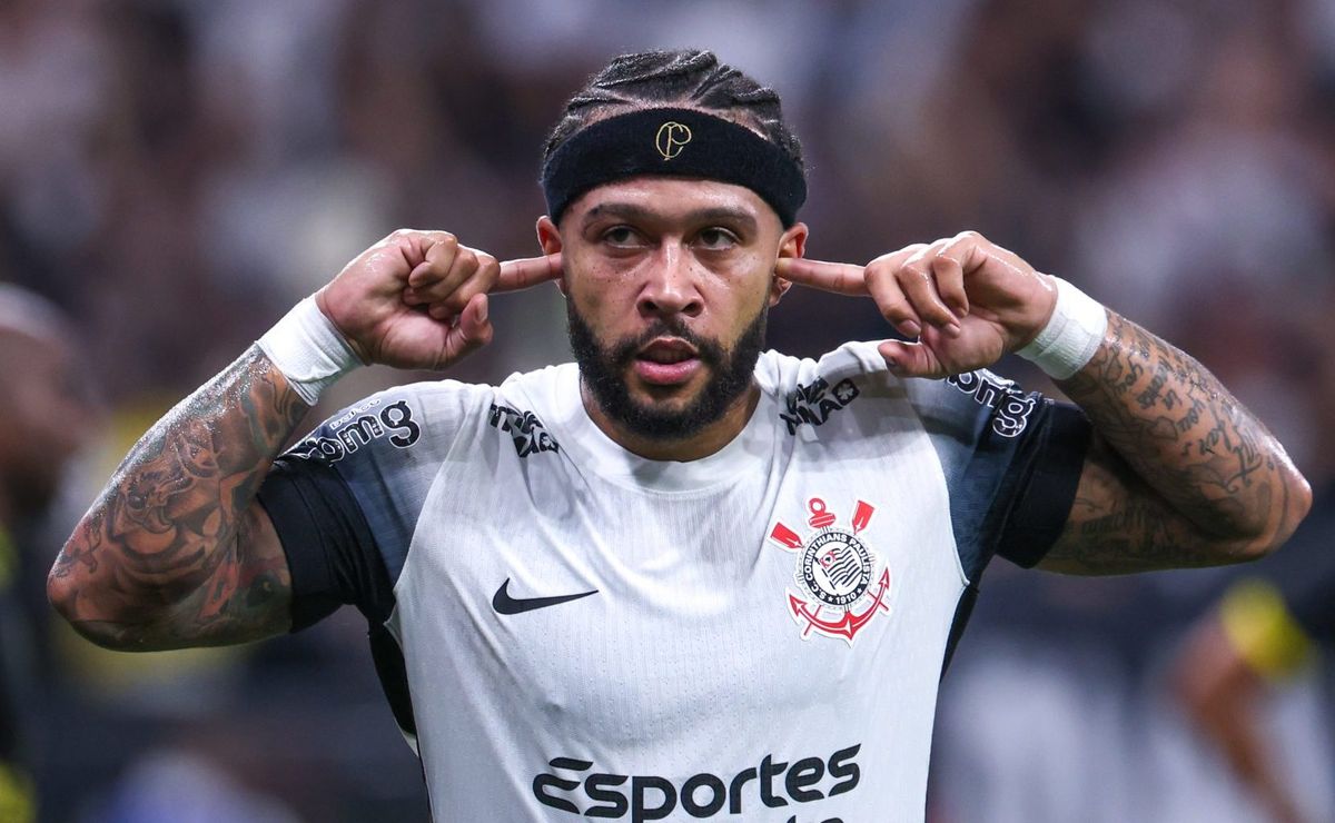 Corinthians lança coleção de itens exclusivos para fãs com tema de Memphis Depay