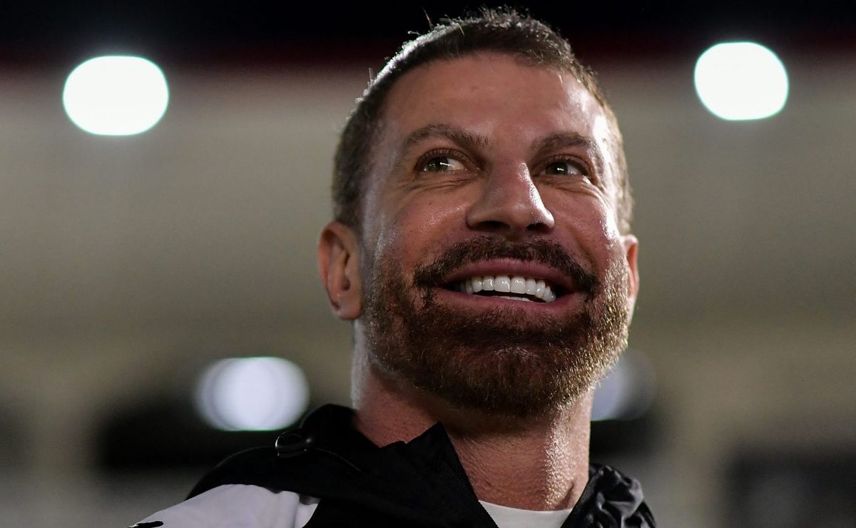 Vasco intensifica negociação por Fabinho, atacante do América-MG, e pode fechar contratação em breve