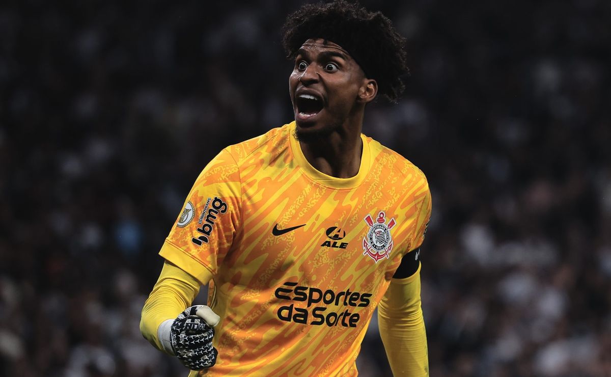 Hugo Souza aponta vários erros de arbitragem em Corinthians x Santos e reprova atuação de Edina Alves