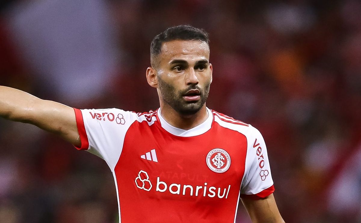 Roger Machado bate o martelo sobre substituto de Thiago Maia no Internacional: “Motor e coração”