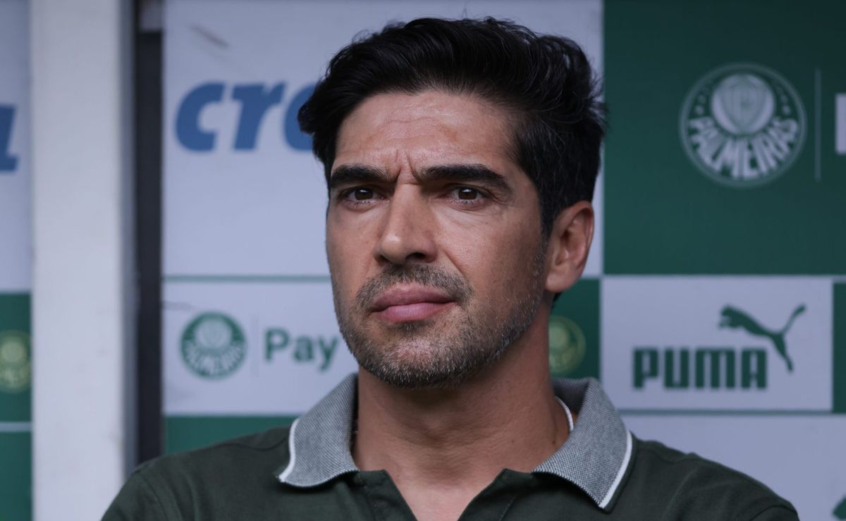 Abel Ferreira vê Flaco López ser criticado pela torcida do Palmeiras mesmo após vitória