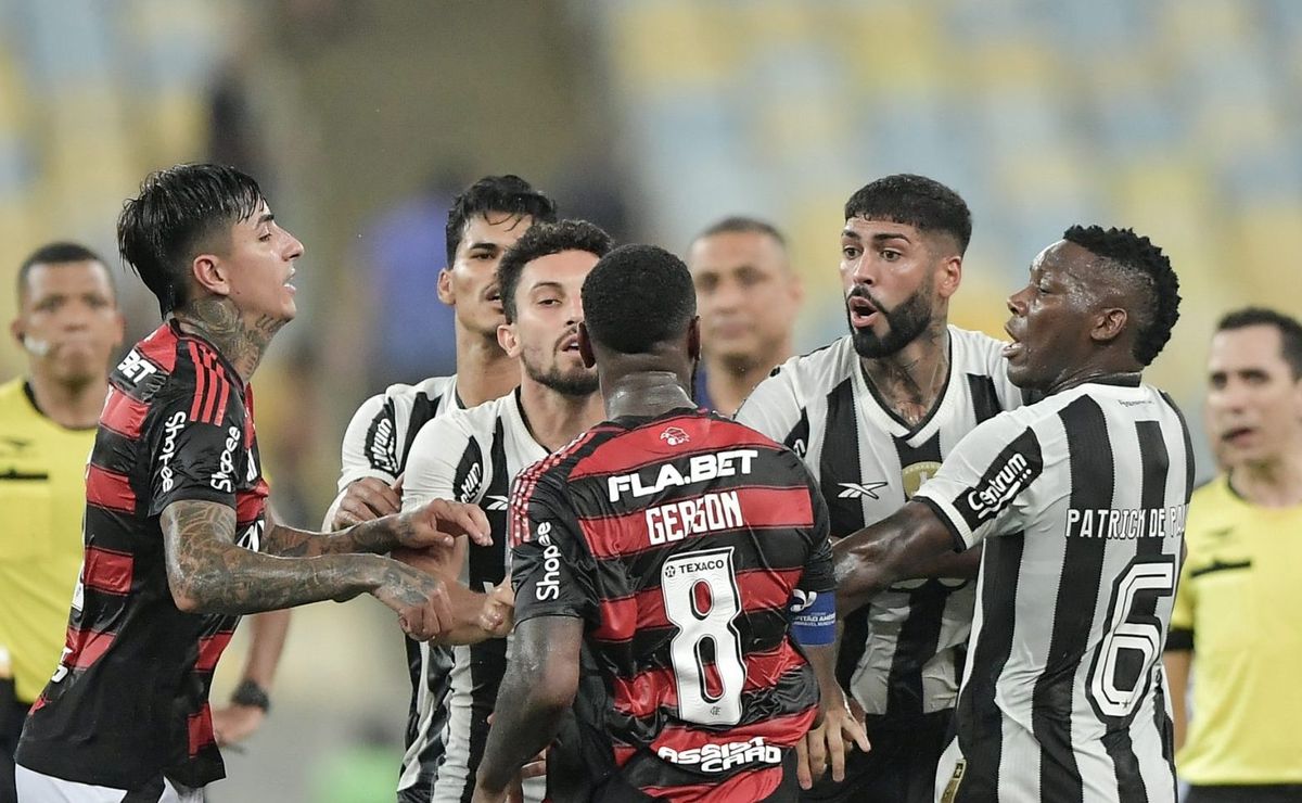 Súmula de Flamengo x Botafogo expõe confusão e complica Barboza, Cleiton e Gerson