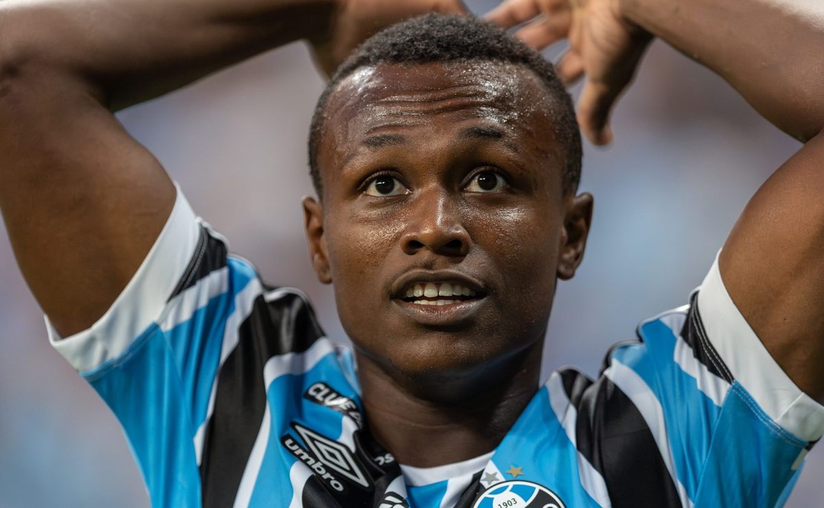 Botafogo fecha a contratação de Nathan Fernandes e o inscreve na Recopa Sul-Americana