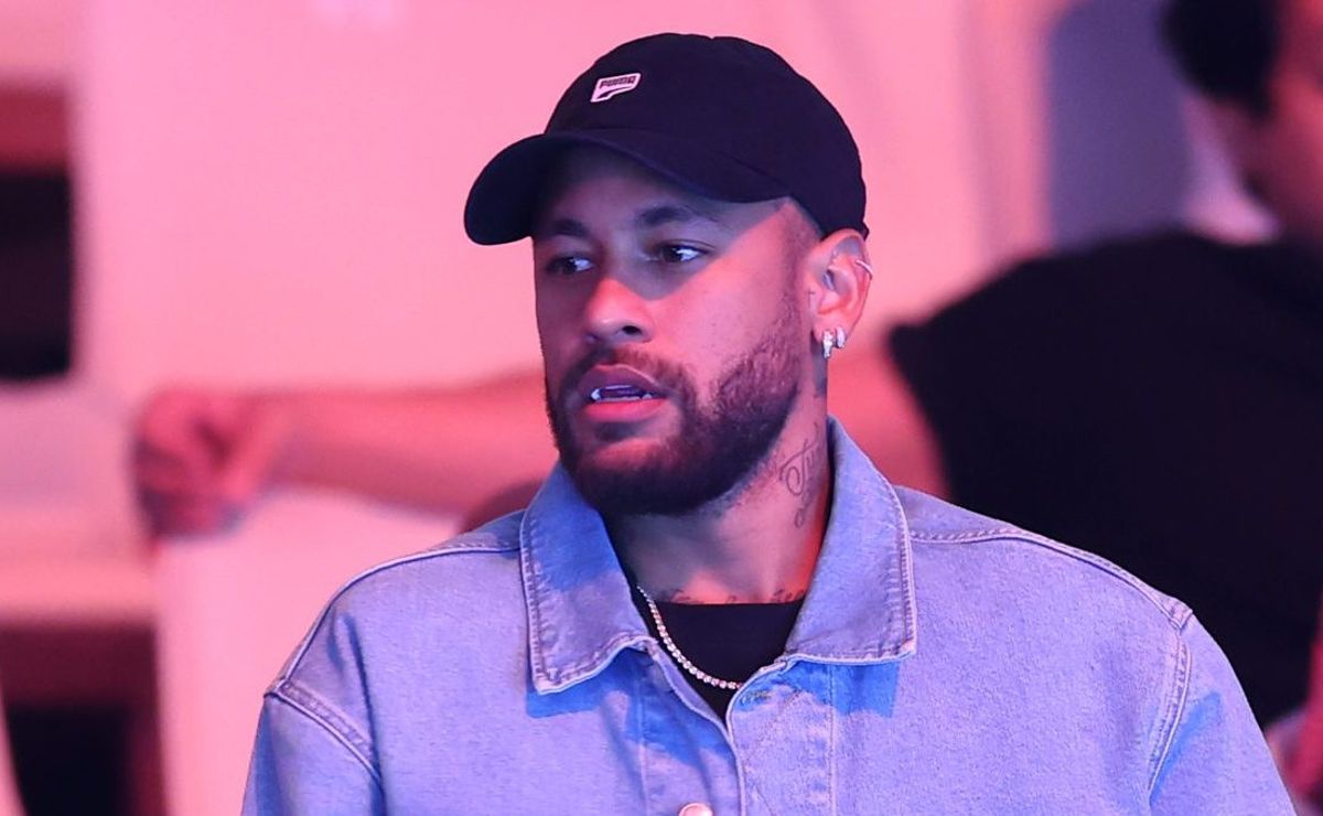 Neymar de saída do Santos pode acontecer e craque cogita jogar com Messi no Inter Miami